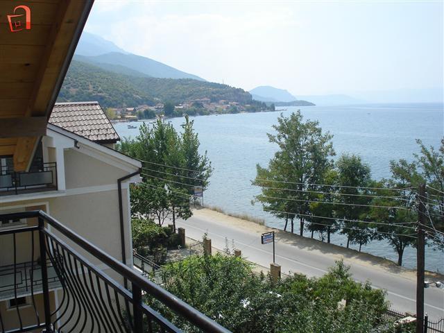 Guesthouse Zimovski เปสตานิ ภายนอก รูปภาพ